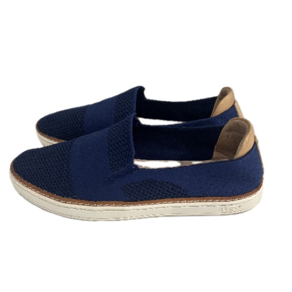UGG, Navy knit Blue Slip-On Shoes light weight, size 9